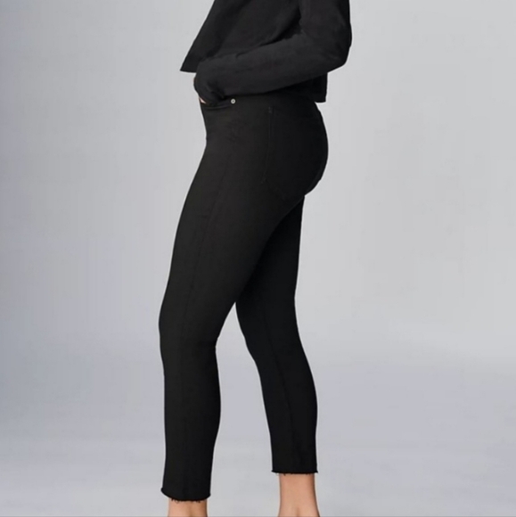 Aritzia Denim Forum Lola Skinny High Rise Black Denim Crop Cropped Jeans - Picture 1 of 9